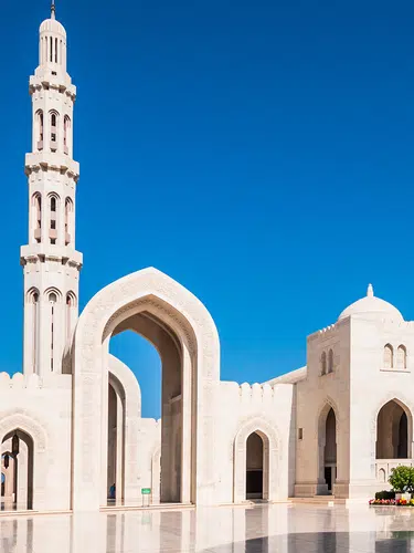Emirate und Oman ─ modernes Märchenreich